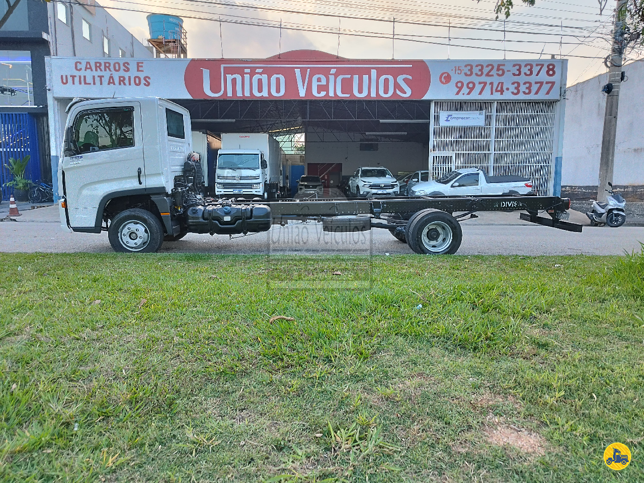CAMINHAO VOLKSWAGEN VW 11180 Chassis 3/4 4x2 União Veículos SOROCABA SÃO PAULO SP